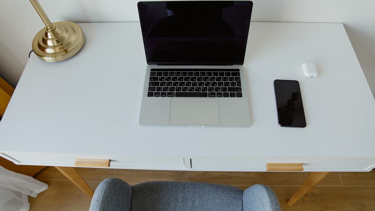 Aménager un coin bureau fonctionnel dans un petit espace