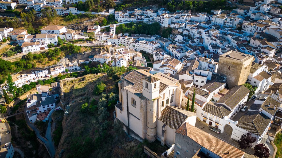 Setenil de las Bodegas : l'art de la sculpture sur pierre